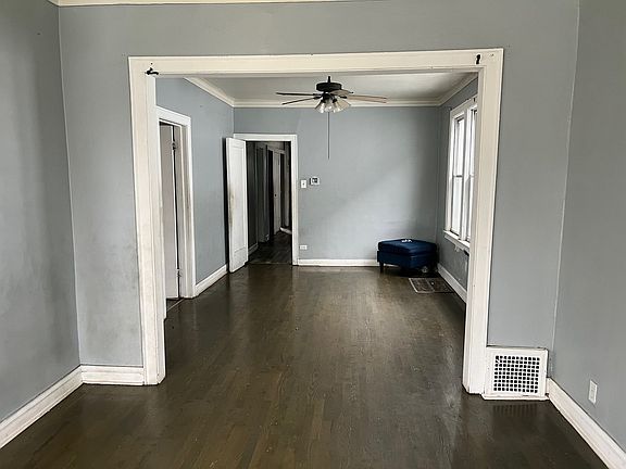 3rd image of 5515 S Hoyne Ave
