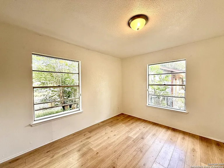 4723 Castle Rose — Photo 8