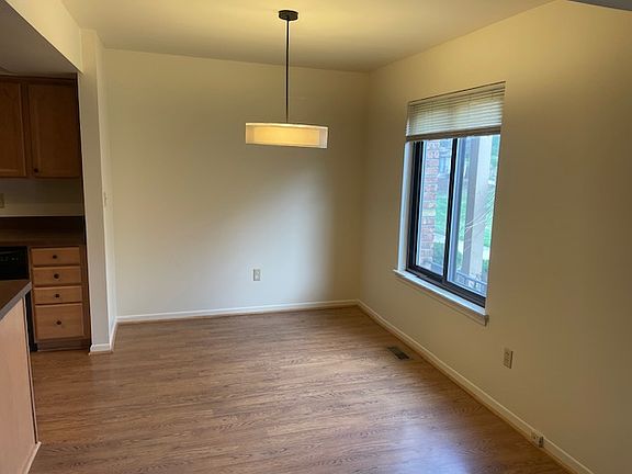 5th image of 41634 Bedford Dr