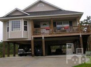 180 Old Mariners Way, Carolina Beach, NC 28428