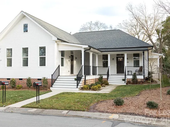 309 Houston St #B, Davidson, NC 28036