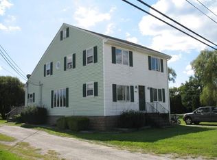 184 Willow Ln, Portsmouth, RI 02871