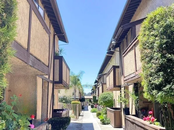 9825 Laurel Canyon Blvd