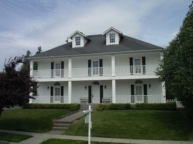1st image of 11015 39th Dr SE