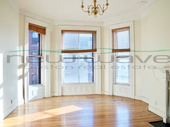 206 Commonwealth Ave, Boston, MA