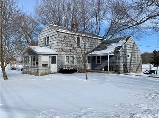 8549 Green Lakes Rd, Fayetteville, NY 13066