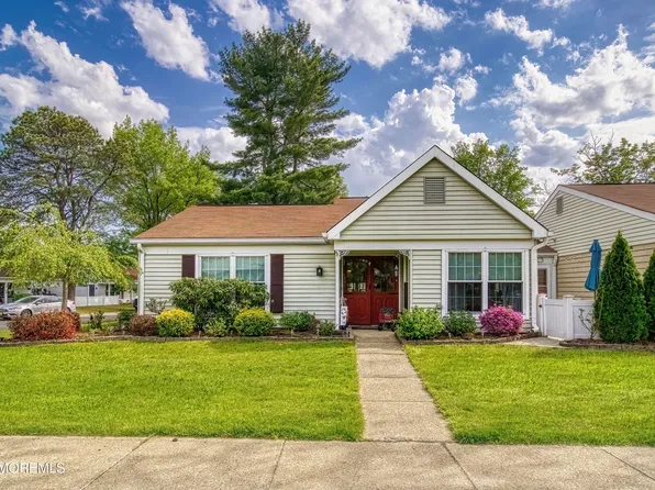 475A Chelsea Court, Manchester, NJ 08759