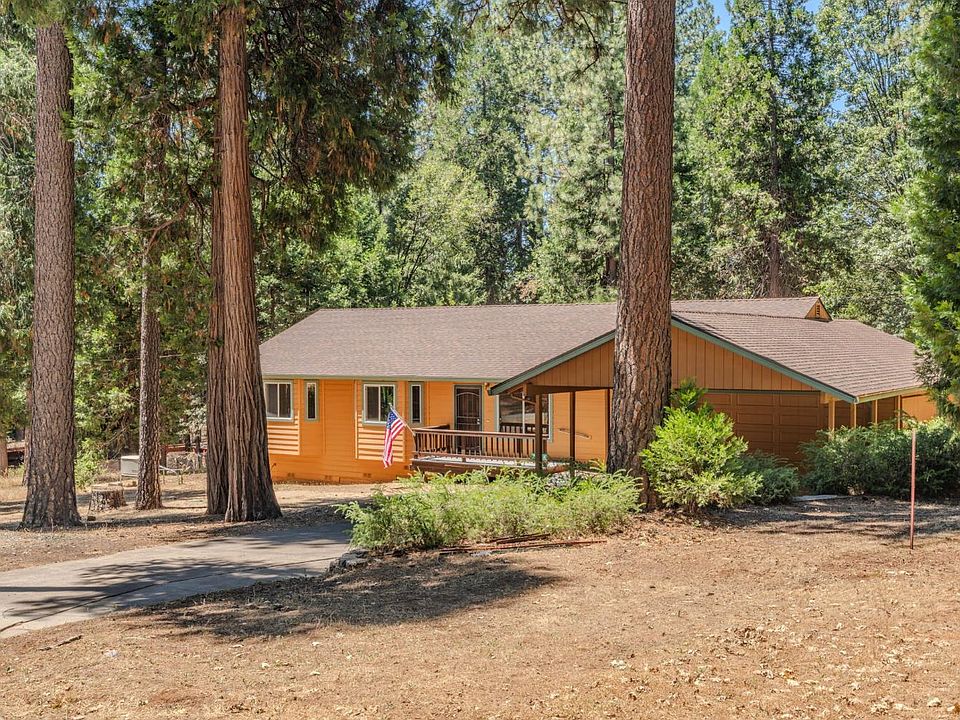1st image of 23876 Meadow Crest Dr