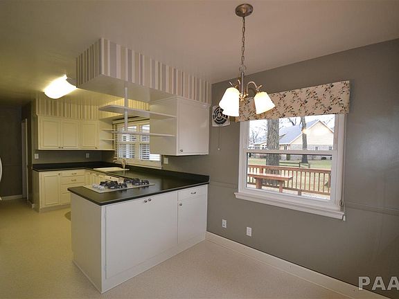 5th image of 113 Oakwood Park Rd