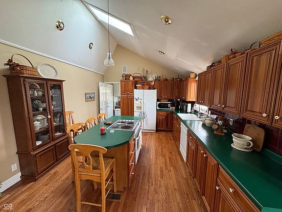 5th image of 10090 N State Road 75