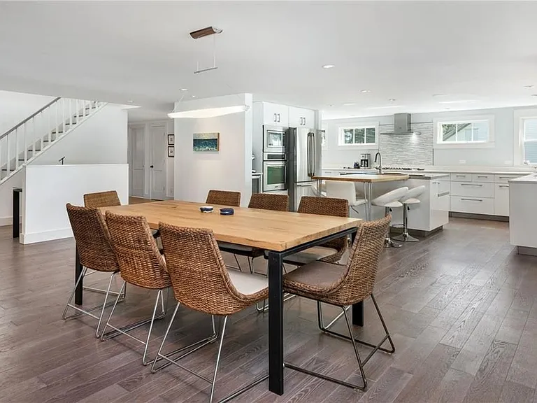 39 Shore Dr — Photo 17