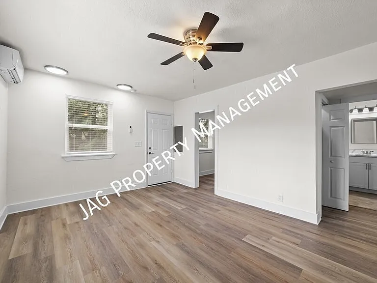 1074 Day Ave — Photo 8