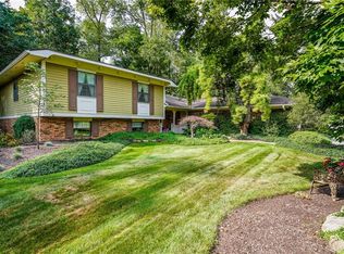 2424 Beechknoll Point, Dayton, OH 45458
