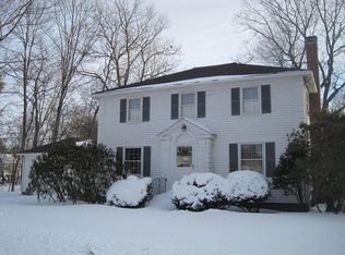 185 Walnut Hill Ave, Manchester, NH 03104