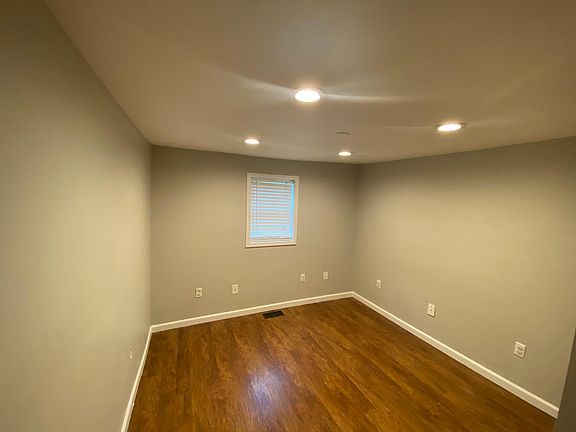 3rd image of 653 S 11th St