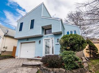 127 Washington St, Keyport, NJ 07735