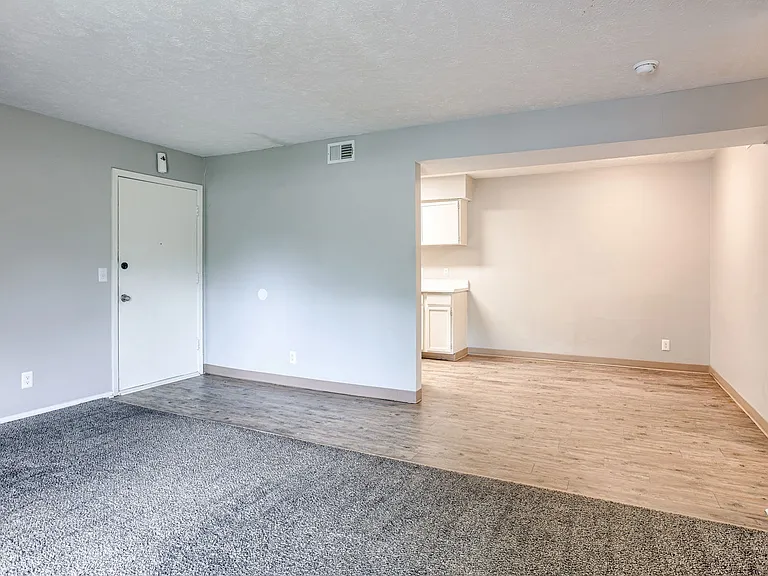 Brent Village — Photo 14