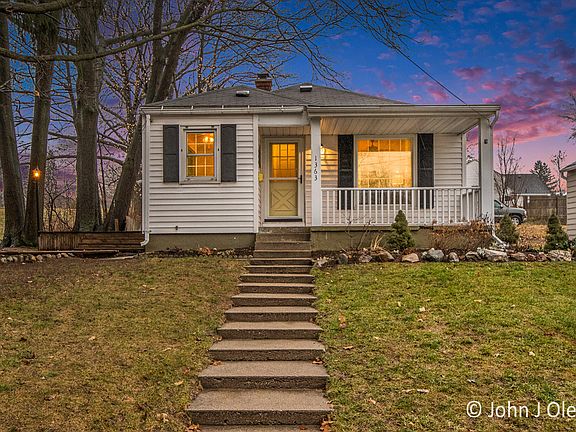 2nd image of 1363 Arianna St NW