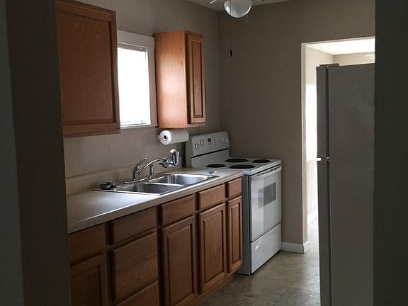 2nd image of 4510 Oakley St Unit A