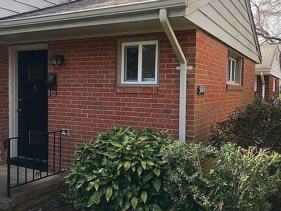 2nd image of 5005 Monumental St