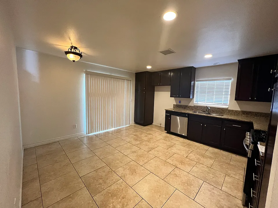 12541 Softwind Dr