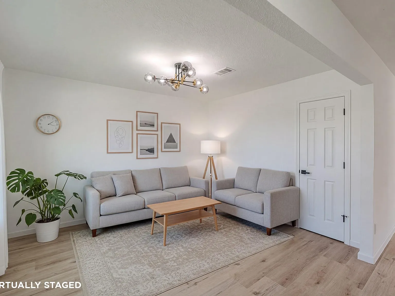3 bed, 2.0 bath, 1403 sqft, $2,000 — Photo 4