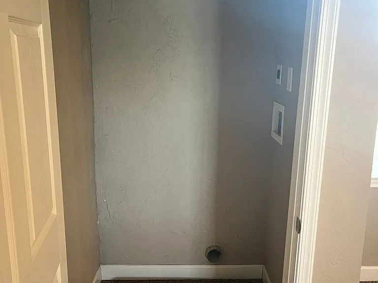 Elm Terrace Apartments — Photo 17