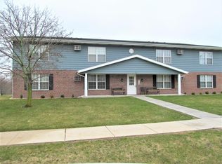 2035 Sylvan Way APT 3, West Bend, WI 53095