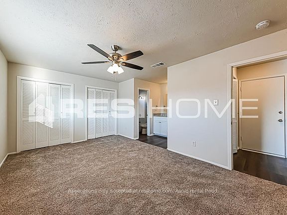 3rd image of 1600 Chapman Dr