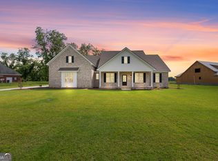 9 Honeysuckle Dr, Claxton, GA 30417