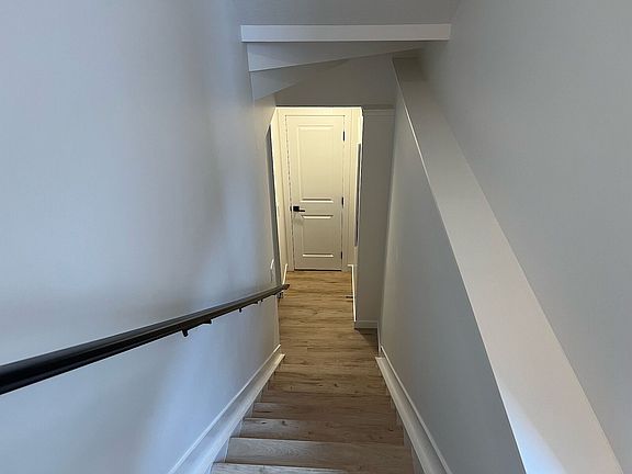5th image of 211 Kinglet Blvd NW #211