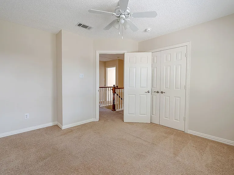 842 Cheshire Dr — Photo 13