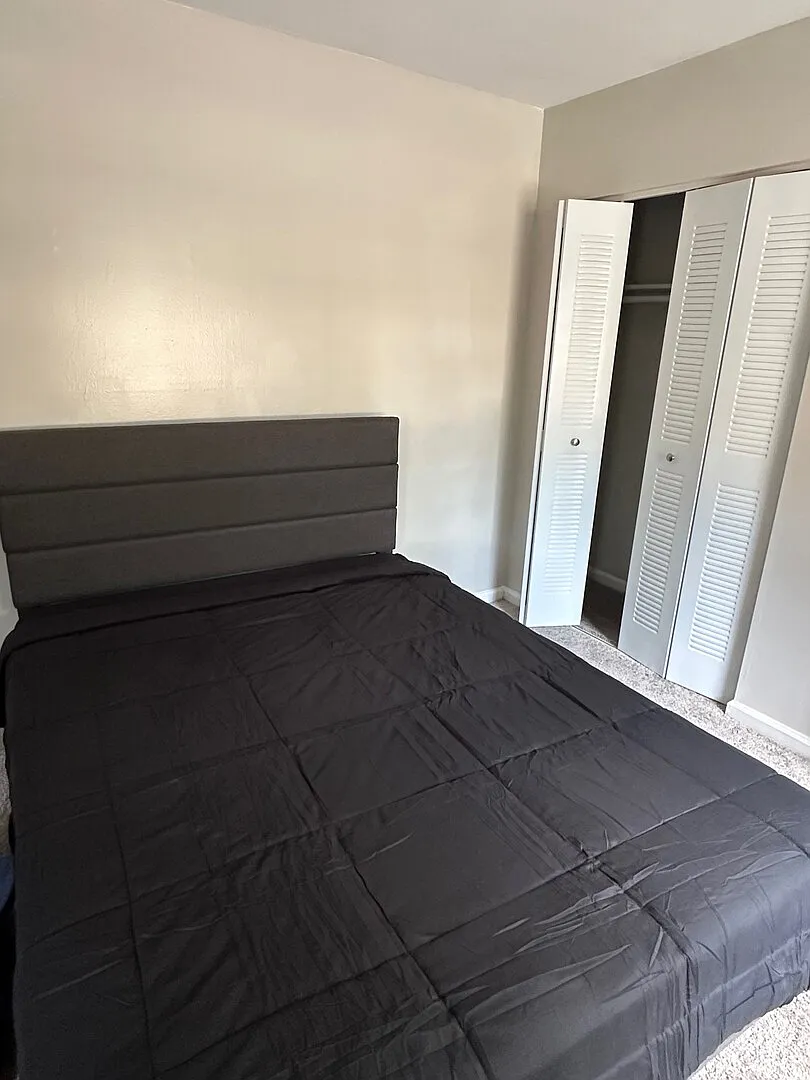 Beautiful 3 Bedroom home for short-term stay near Airport — Photo 3