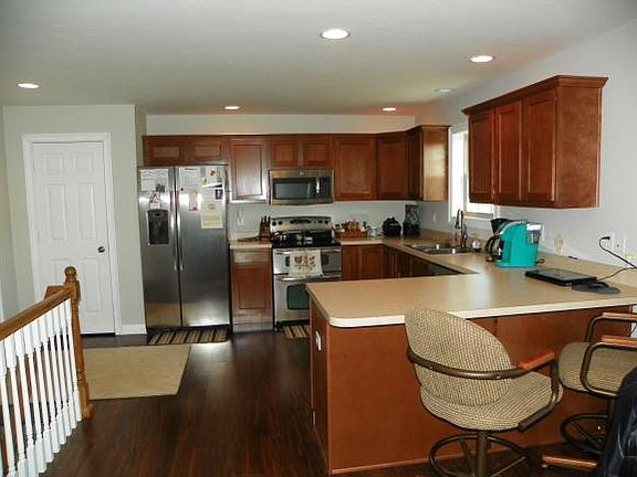 2nd image of 8118 Striper Ln