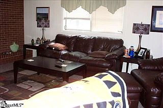 2nd image of 201 Thornwood Dr