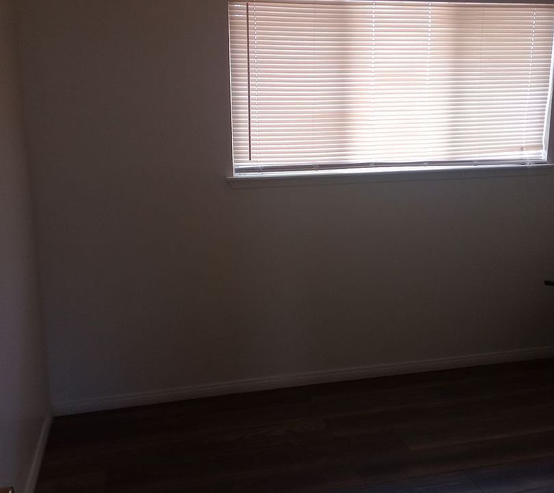 1st image of 1016 E Navajo St