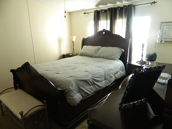 3rd image of 275 Pheasant Ln #64