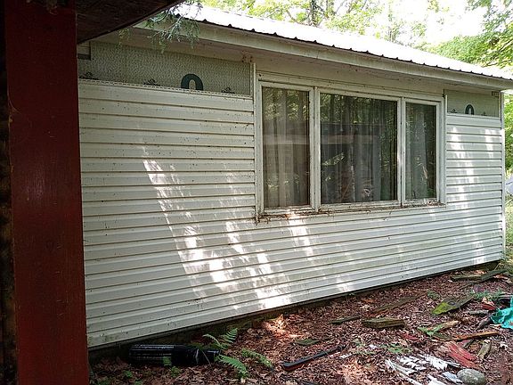 3rd image of 65 Peekamoose Rd