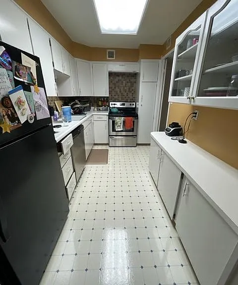 4545 Wornall Rd #310 — Photo 11