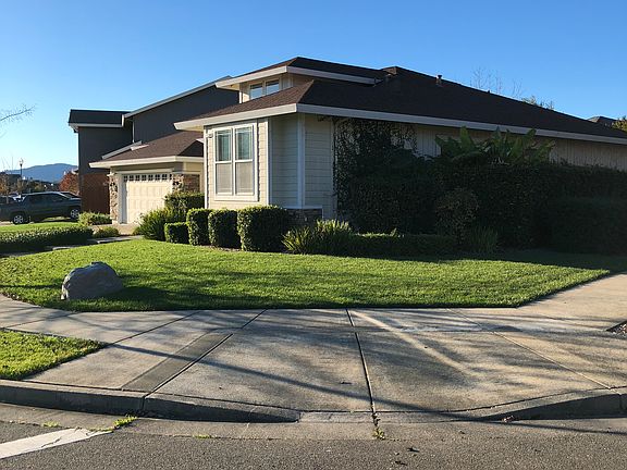 4th image of 1130 Vintage Greens Dr