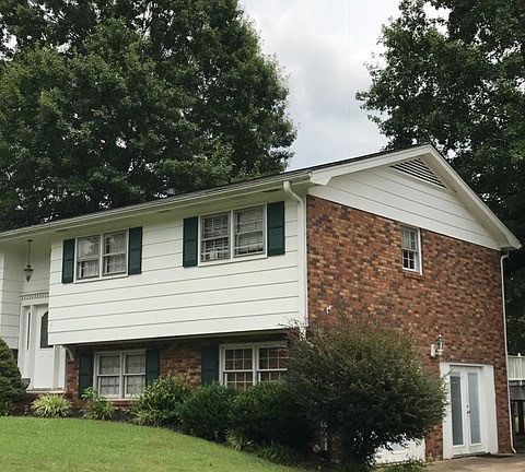 3rd image of 4710 Worden Dr