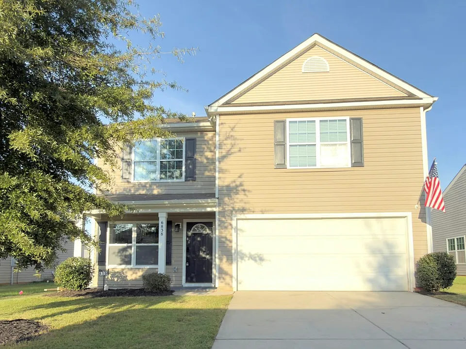 6838 Nathan Dr