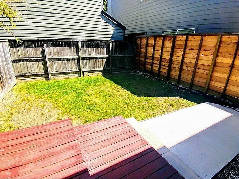 1409 Wentworth St #B — Photo 9