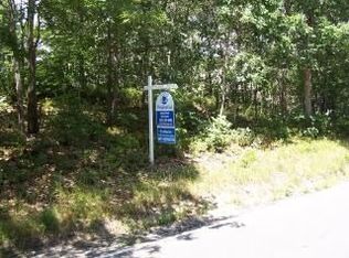 567 Accabonac Rd, East Hampton, NY 11937