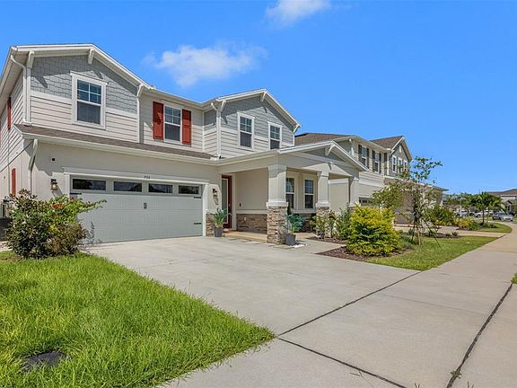 5th image of 904 Griffon Ave
