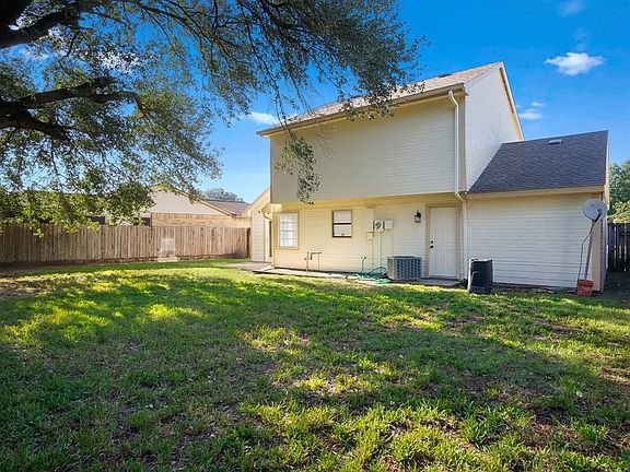 4th image of 10110 Horseshoe Bend Dr