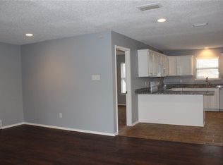 2325 April Ln, Grand Prairie, TX 75050