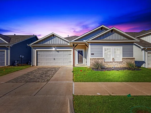 2105 Paxton Way, Denton, TX 76209