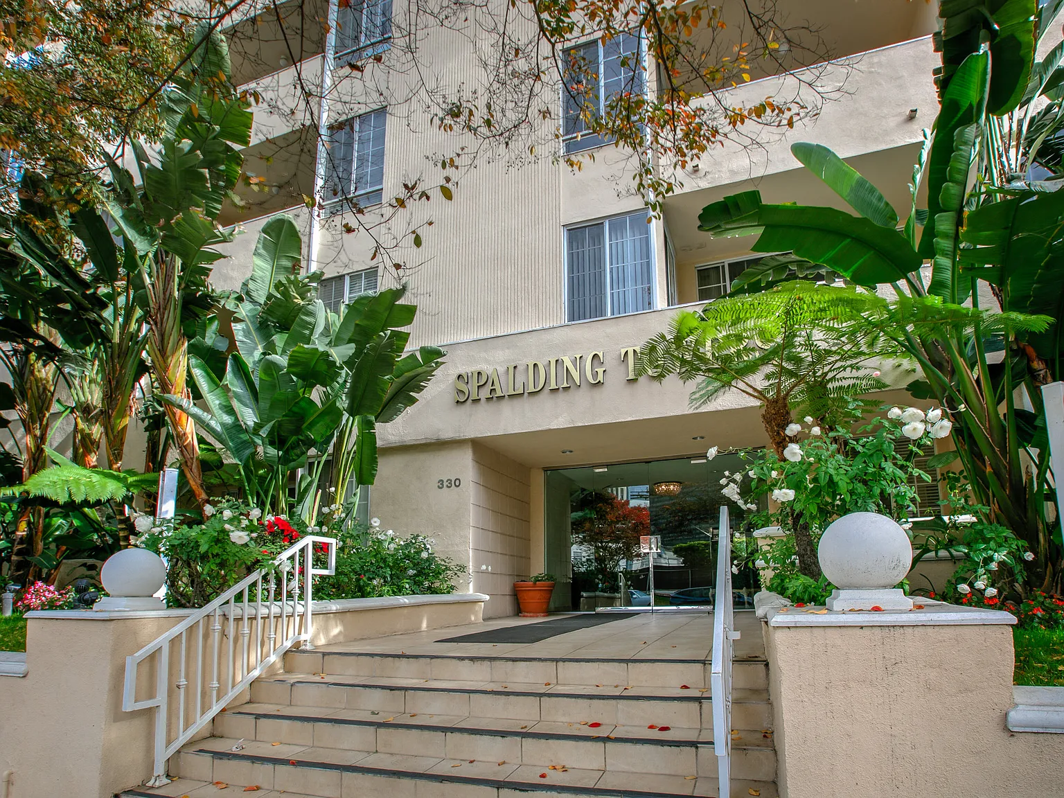 Spalding Towers — Photo 4