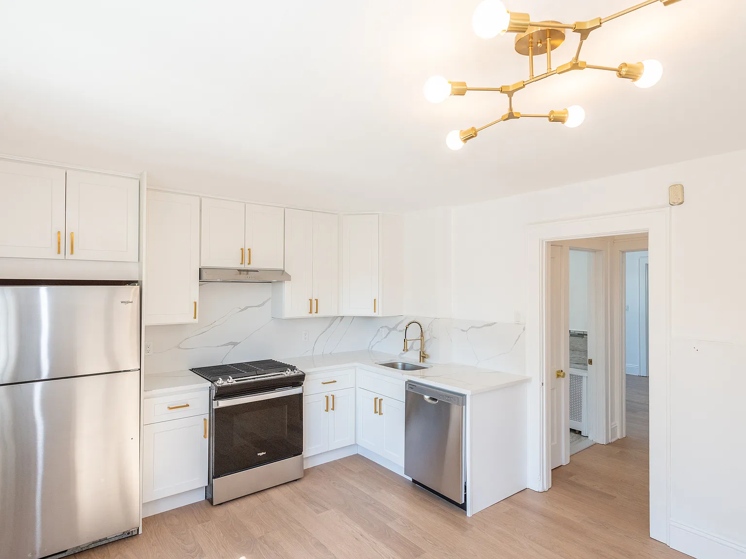 2 bed, 950 sqft, $2,450 — Photo 2